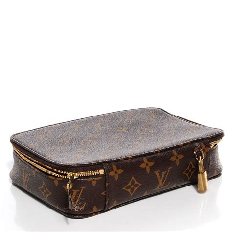 louis vuitton jewelry pouch.